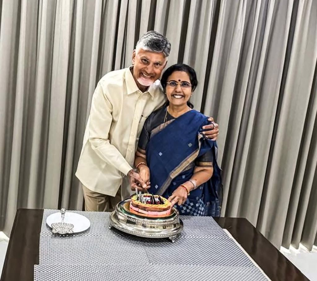 భువనేశ్వరి గురించి చంద్రబాబు ఏమన్నారో తెలుసా..!! 